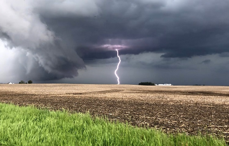 Signs That A Tornado Is Approaching 